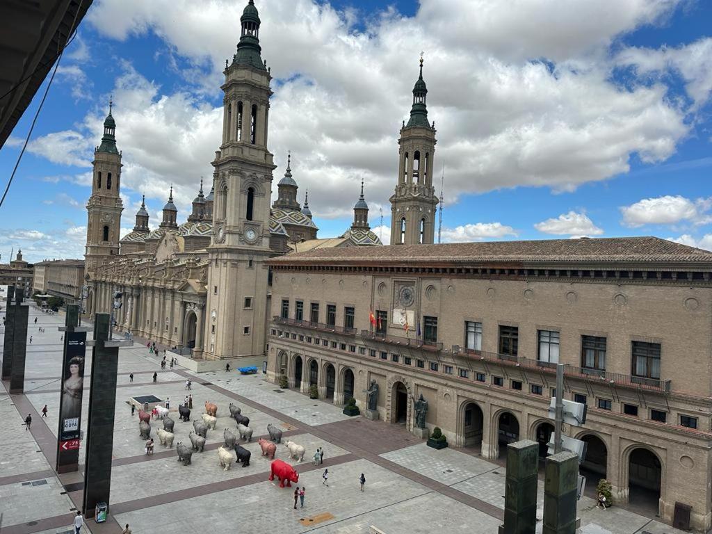 Dos Torres Valinor - Plaza Del Pilar Leilighet Zaragoza Eksteriør bilde